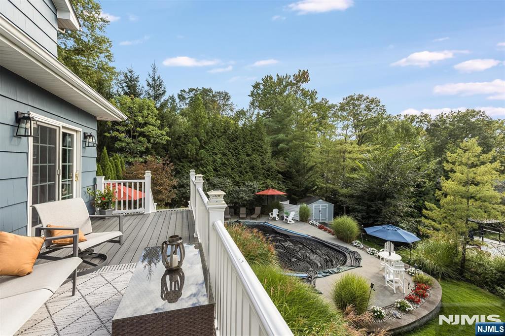 22 Sloping Hill Terrace Property Photo 35