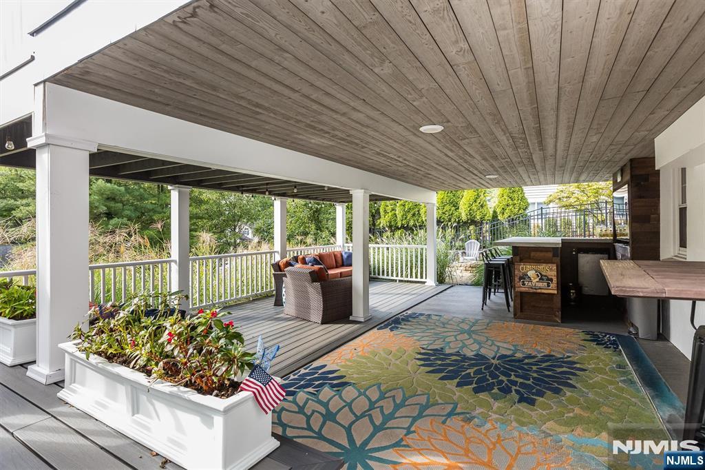 22 Sloping Hill Terrace Property Photo 37