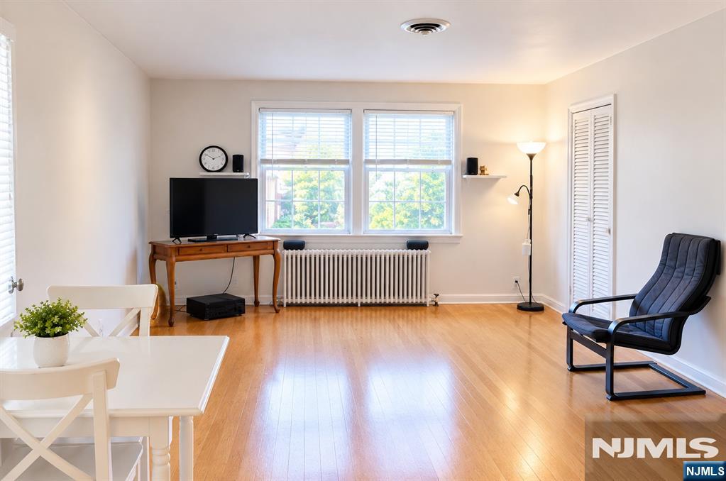 129 River Drive B Property Photo 1