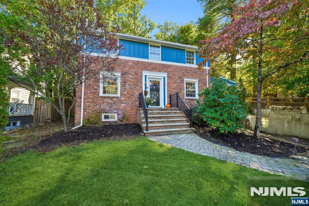 45 Wayland Drive Property Photo 1