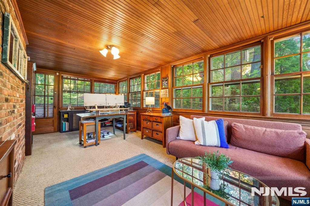 45 Wayland Drive Property Photo 28