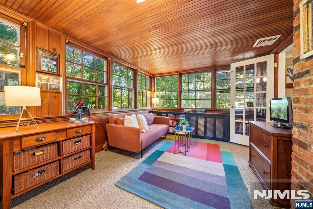 45 Wayland Drive Property Photo 29
