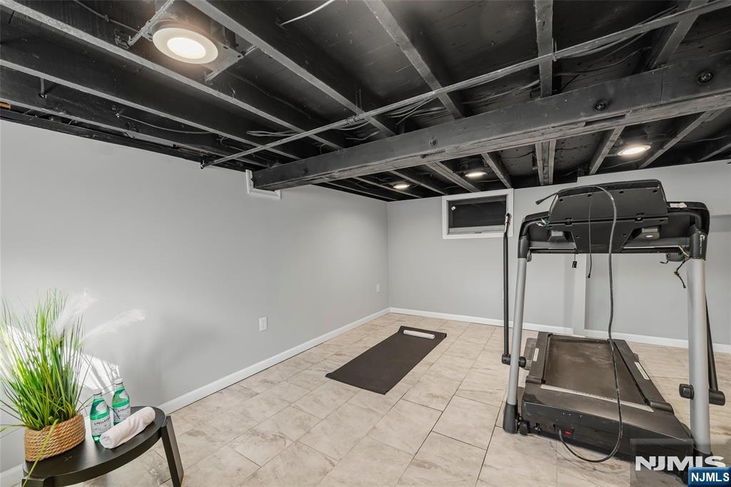 102 Sherwood Avenue Property Photo 41