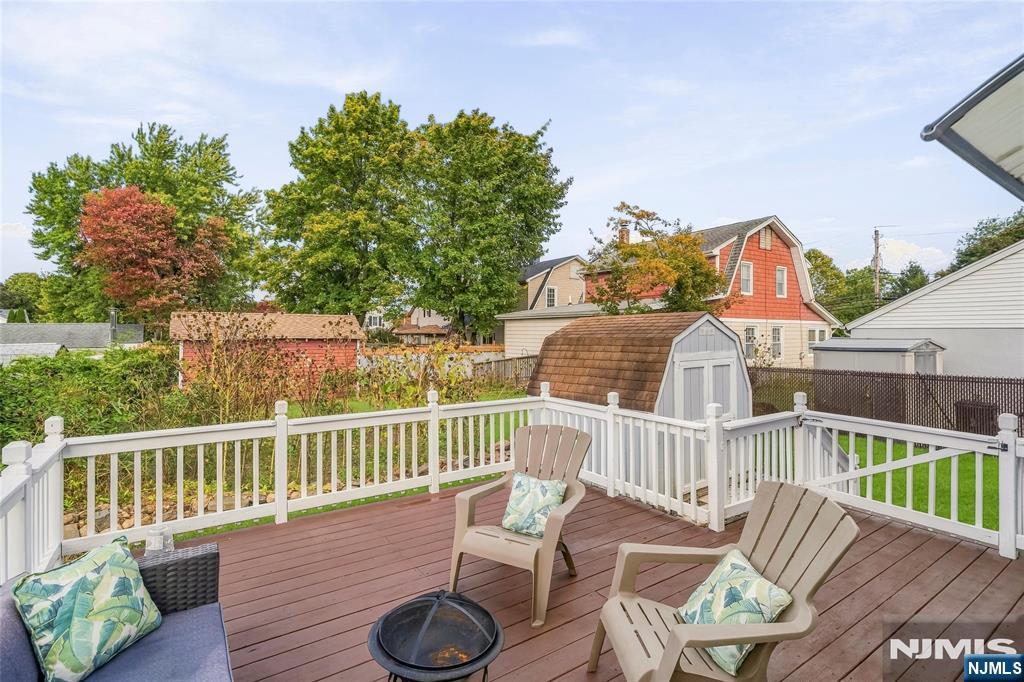 102 Sherwood Avenue Property Photo 43