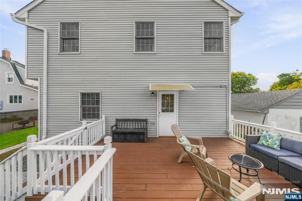 102 Sherwood Avenue Property Photo 45