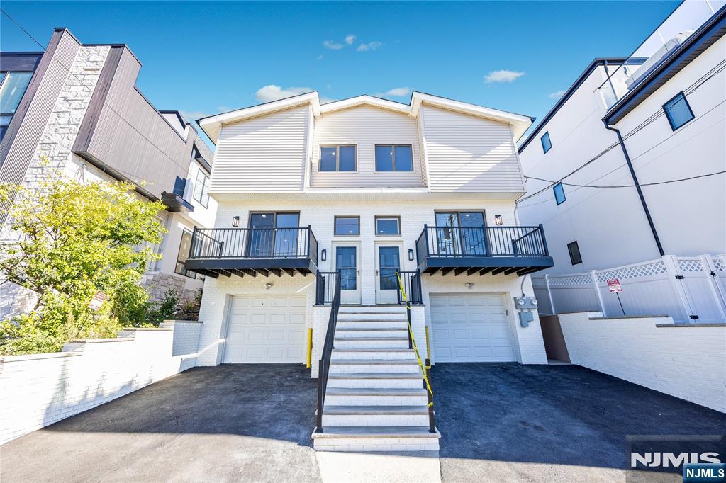 2410 3rd Street Property Photo 1