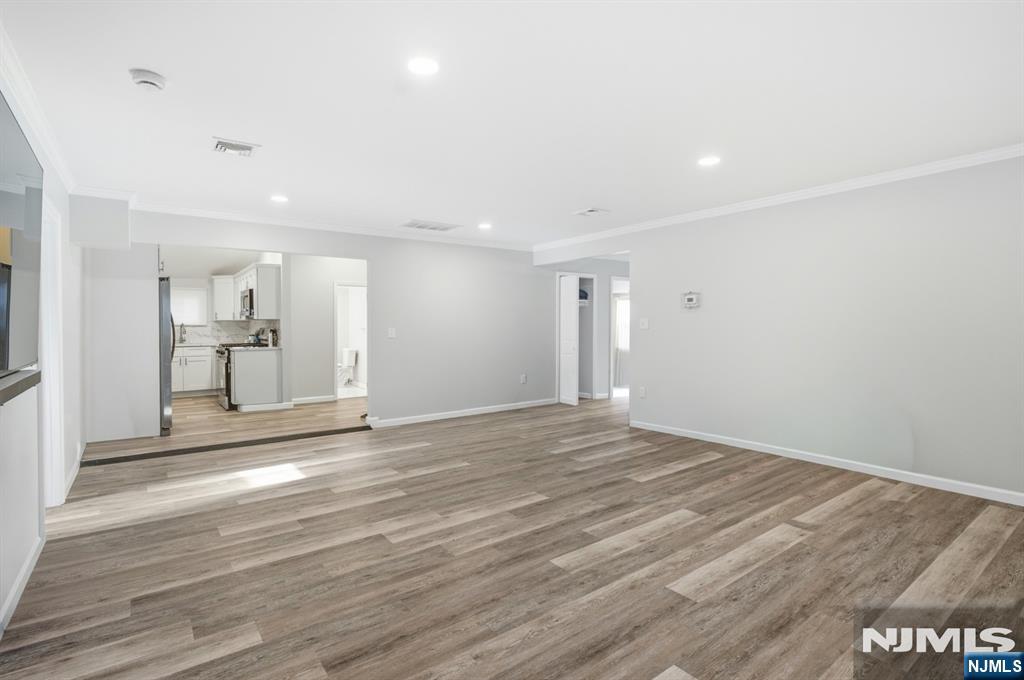 183 Greenwood Drive Property Photo 4