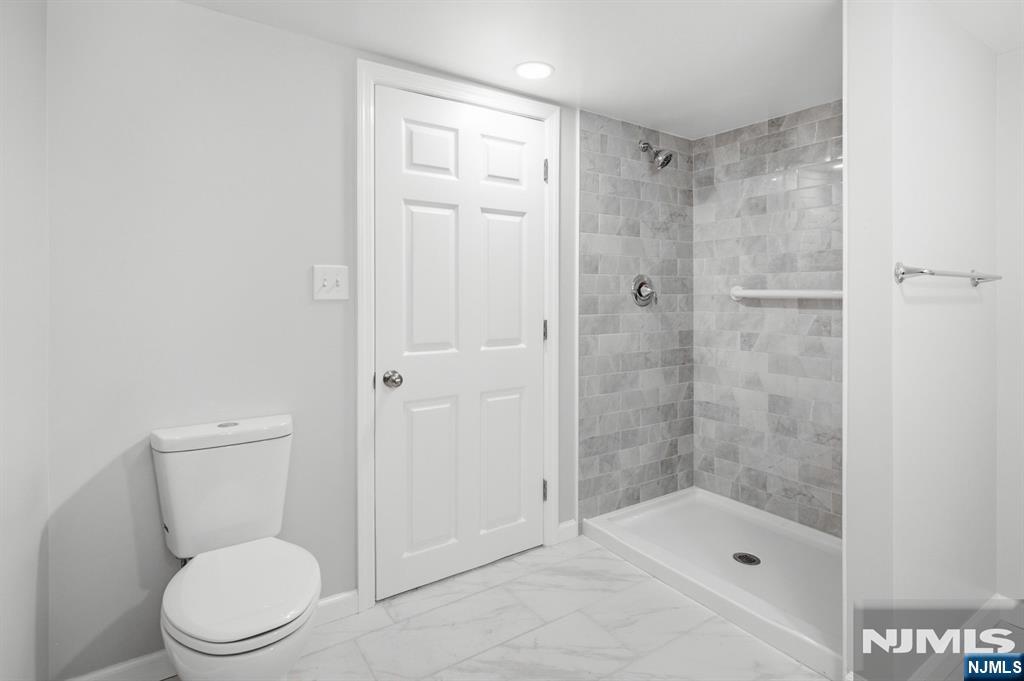 183 Greenwood Drive Property Photo 10