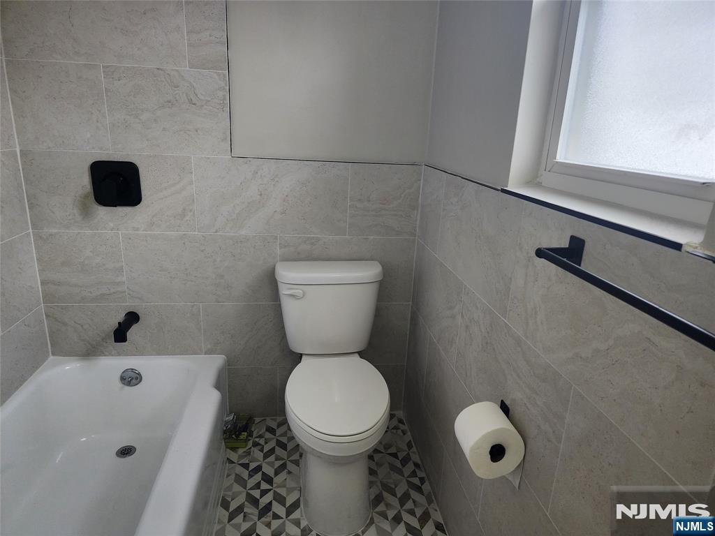 65 E Main Street 24 Property Photo 9