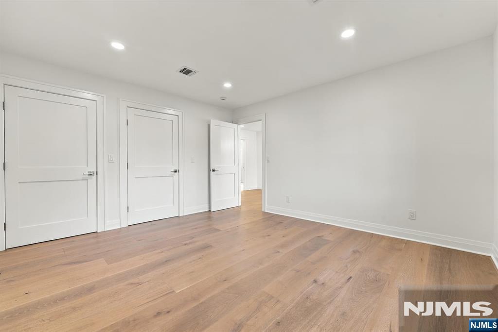 785 Summit Avenue Property Photo 26