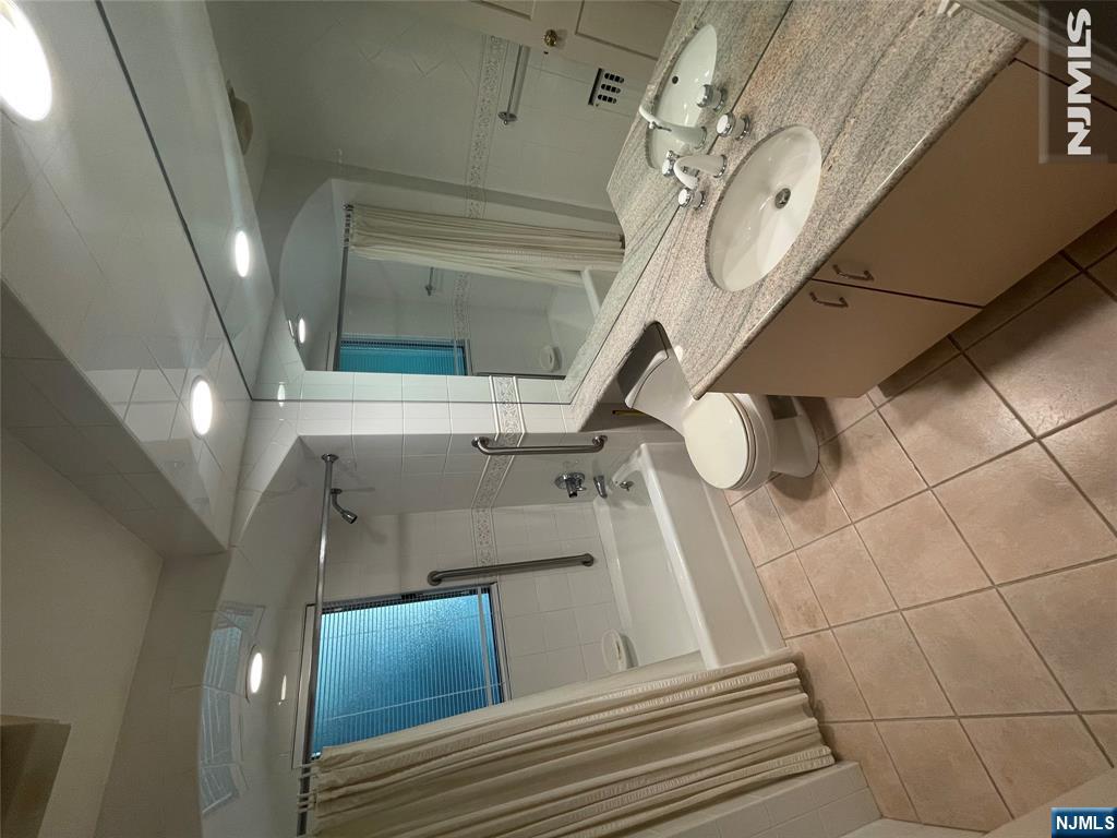 489 Reis Avenue Property Photo 14