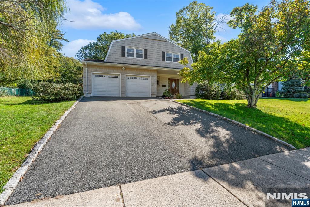 238 Saint Cloud Avenue Property Photo 1