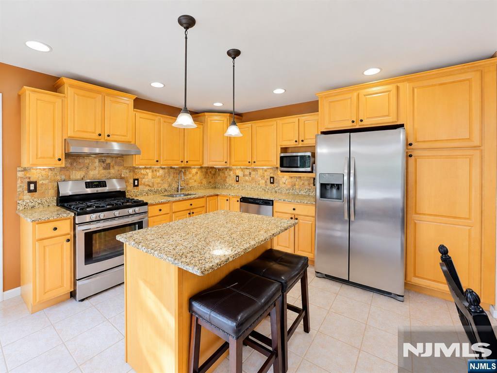 7 Perrelli Lane Property Photo 10