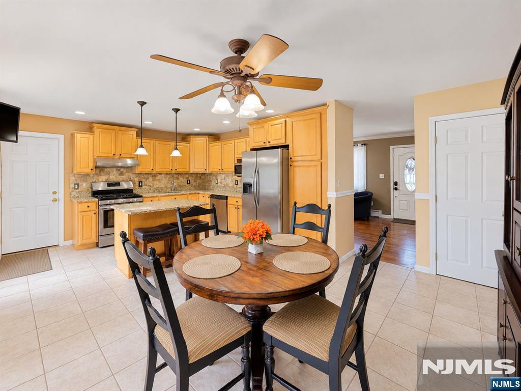 7 Perrelli Lane Property Photo 11