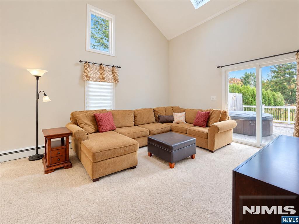 7 Perrelli Lane Property Photo 15