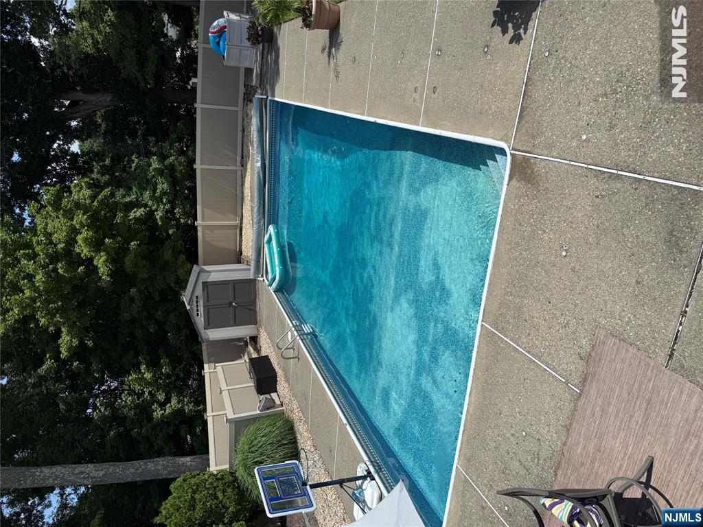 7 Perrelli Lane Property Photo 39
