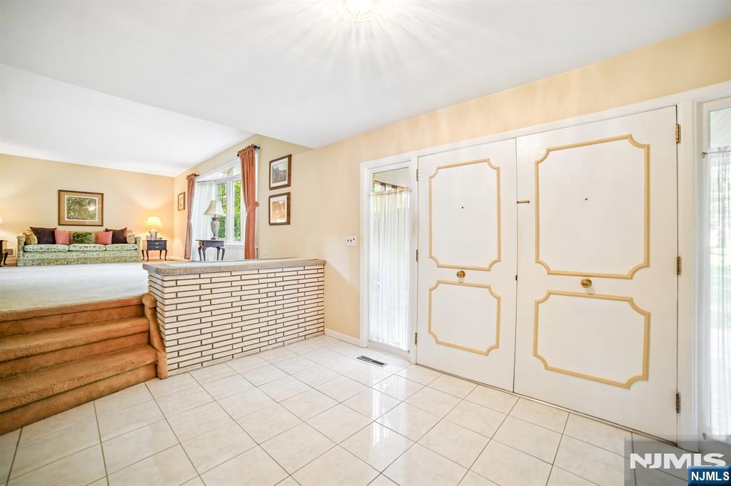 29 Gabriel Way Property Photo 8