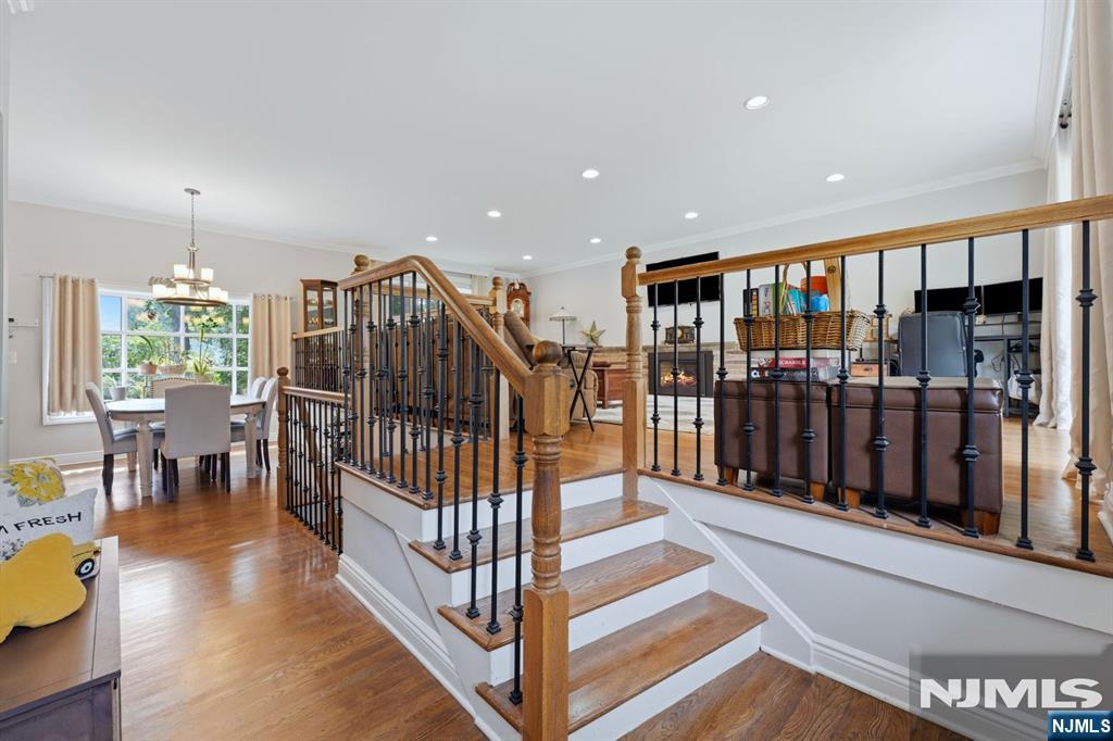 105 Winthrop Road Property Photo 4