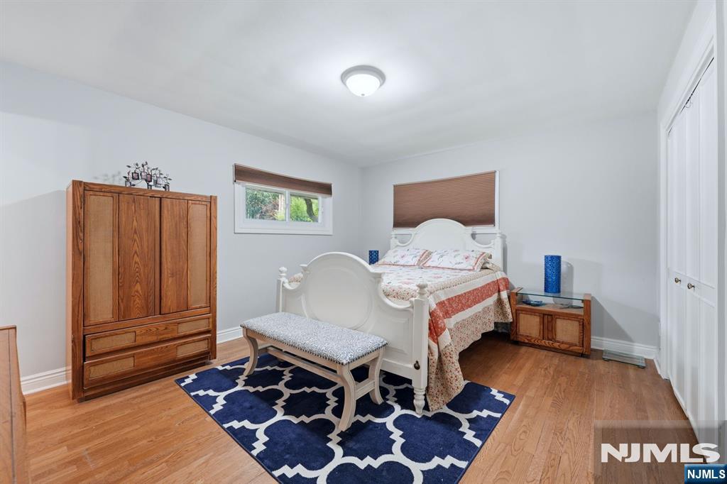 105 Winthrop Road Property Photo 17