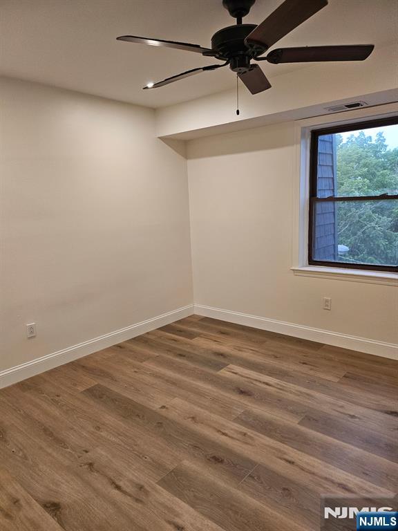 700 Schuyler Avenue B23 Property Photo 6