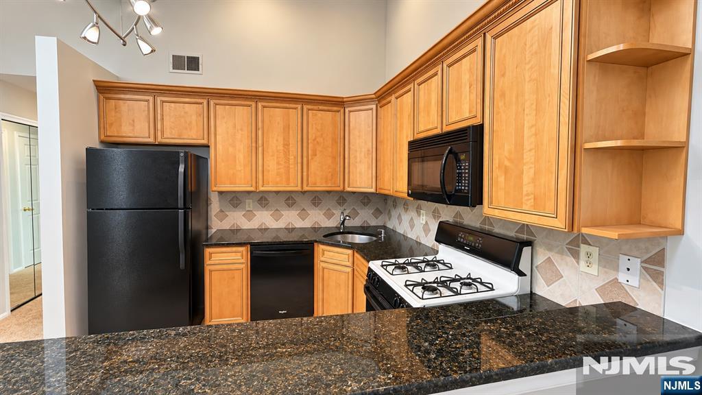 898 Tuliptree Court Property Photo 6