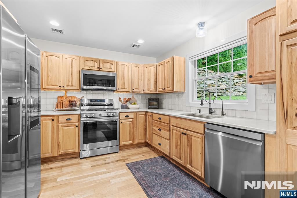 234 Point Breeze Drive Property Photo 18