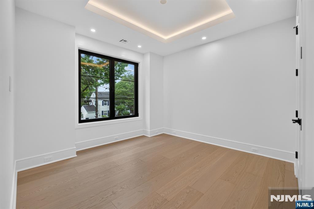 395 Hickory Avenue Property Photo 17