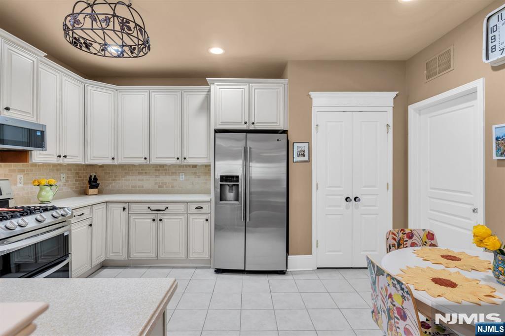 2304 Conrad Way 2304 Building 2 Property Photo 18