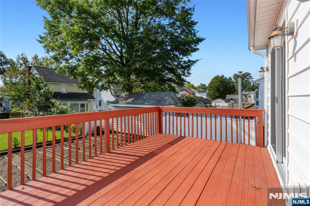 162 Chestnut Avenue Property Photo 22