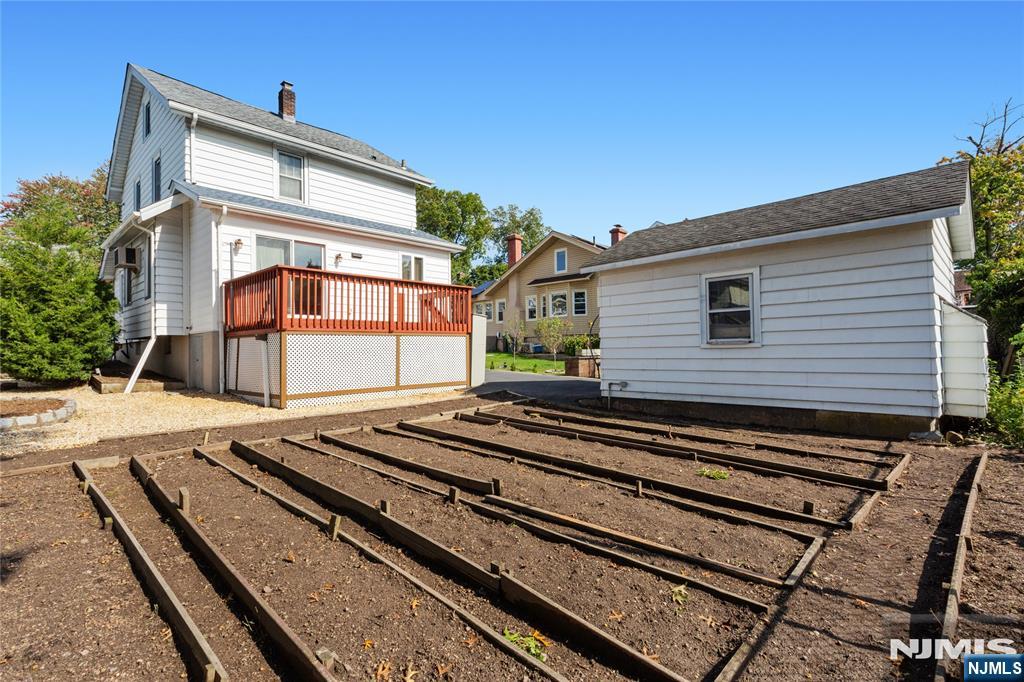 162 Chestnut Avenue Property Photo 25