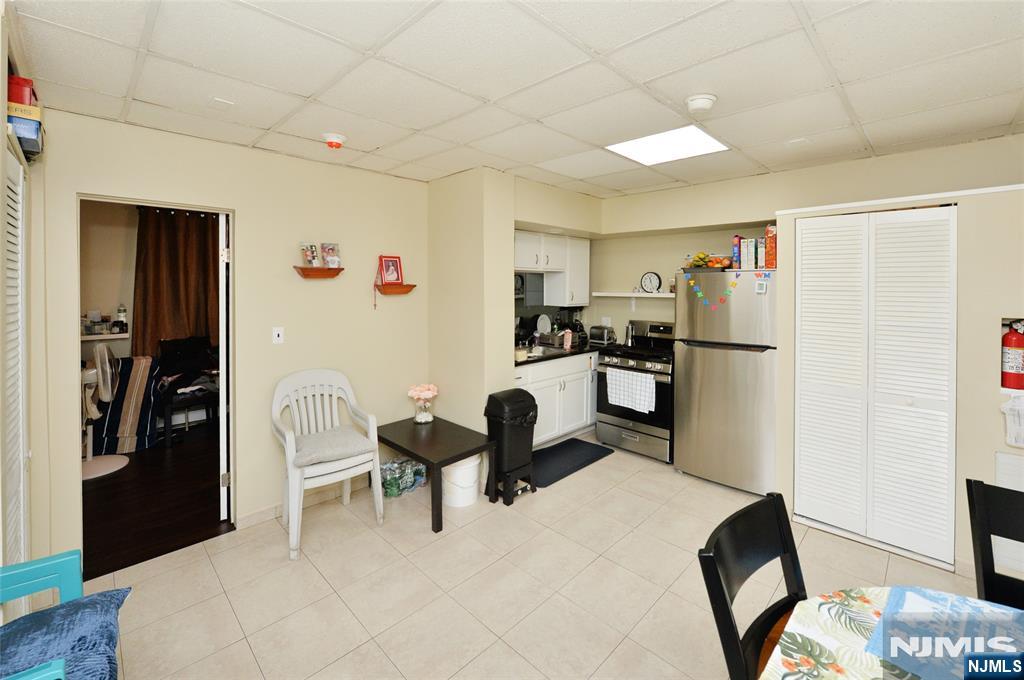 52 Moonachie Road Property Photo 9