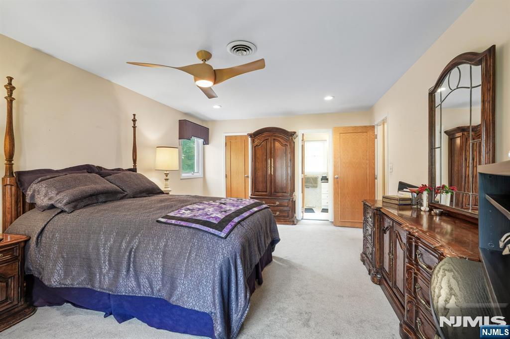 26 Almroth Drive Property Photo 20