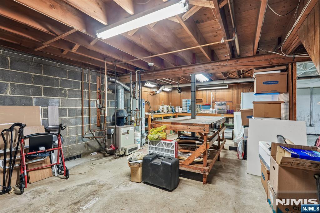 26 Almroth Drive Property Photo 28