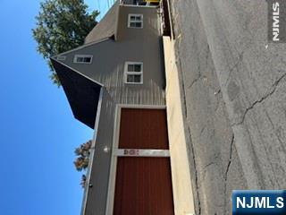 9 Woodside Place Property Photo 1