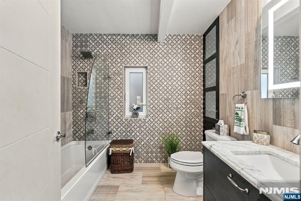 1118 Wilson Avenue Property Photo 15