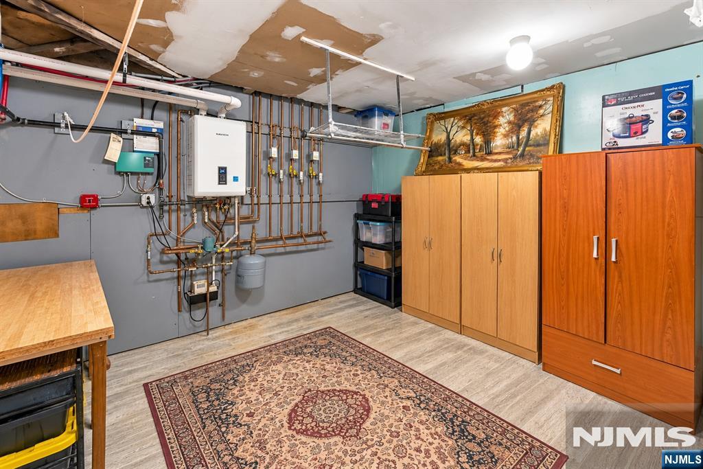 1118 Wilson Avenue Property Photo 27