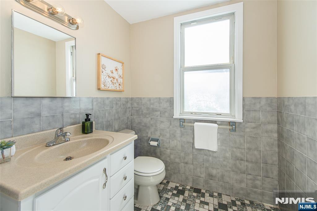 65 Osborne Street Property Photo 14
