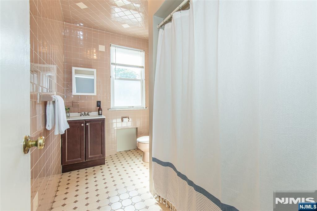 65 Osborne Street Property Photo 20