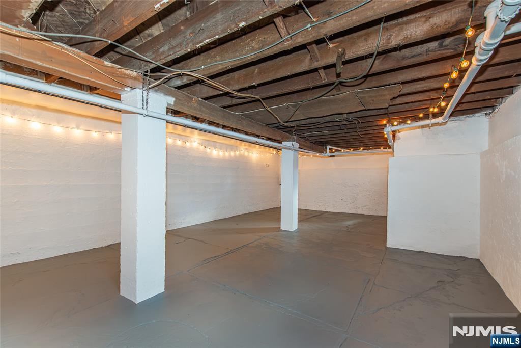 65 Osborne Street Property Photo 24