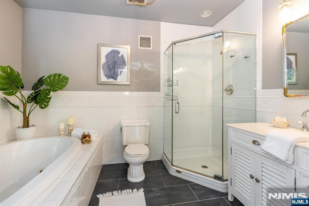 115 Forest Avenue Property Photo 31