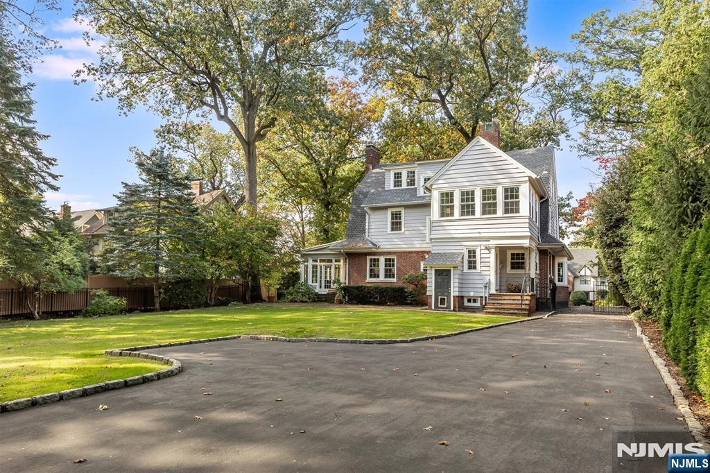 115 Forest Avenue Property Photo 44