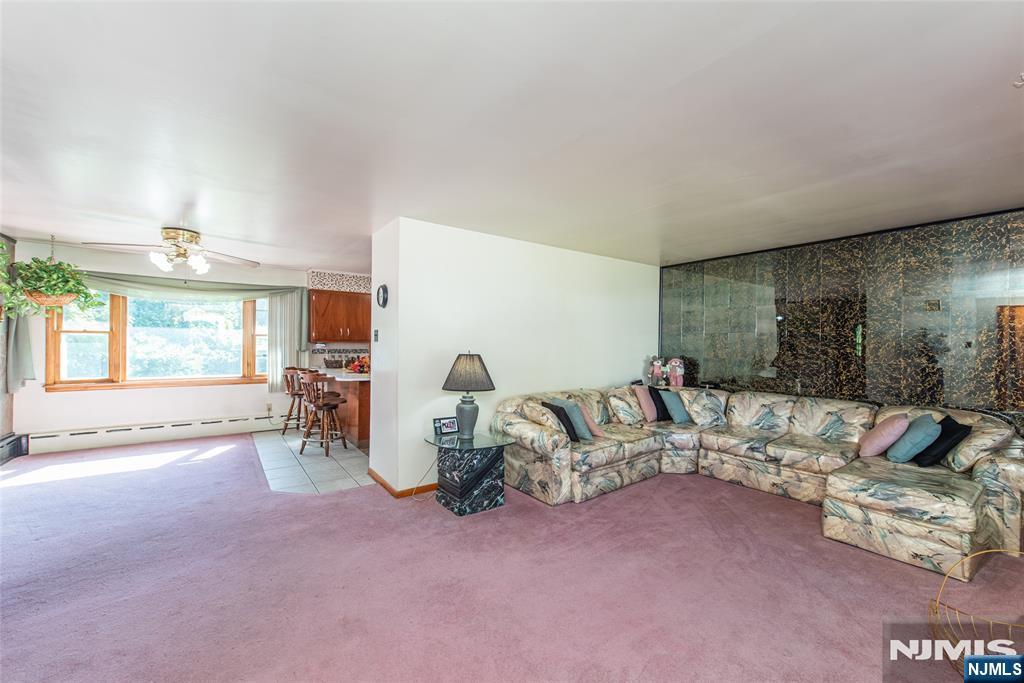 104 Oak Street Property Photo 3