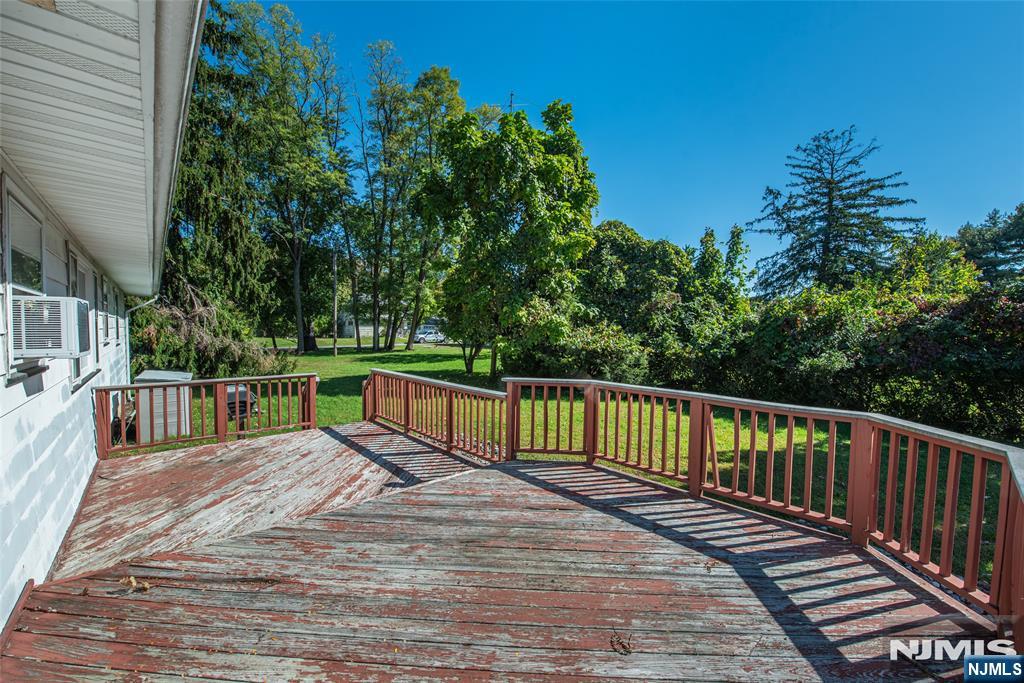 104 Oak Street Property Photo 19