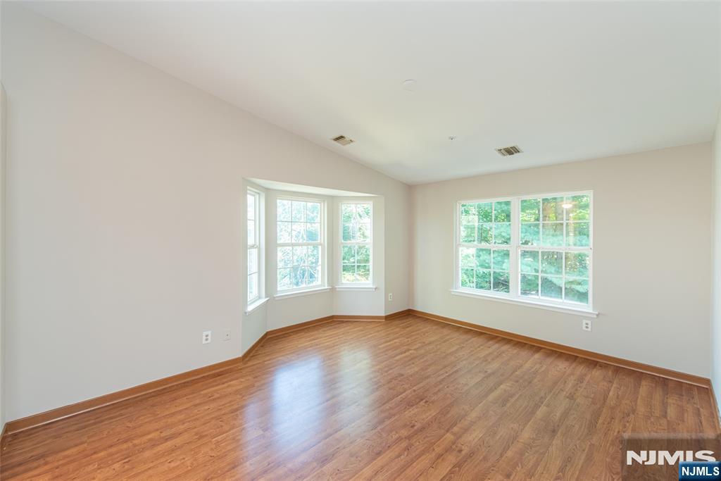 702 Buckland Court Property Photo 14