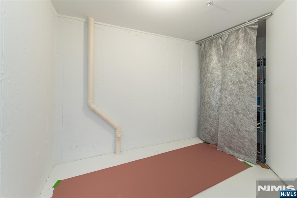 702 Buckland Court Property Photo 22