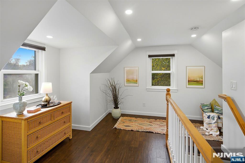 686 Broad Street Property Photo 25