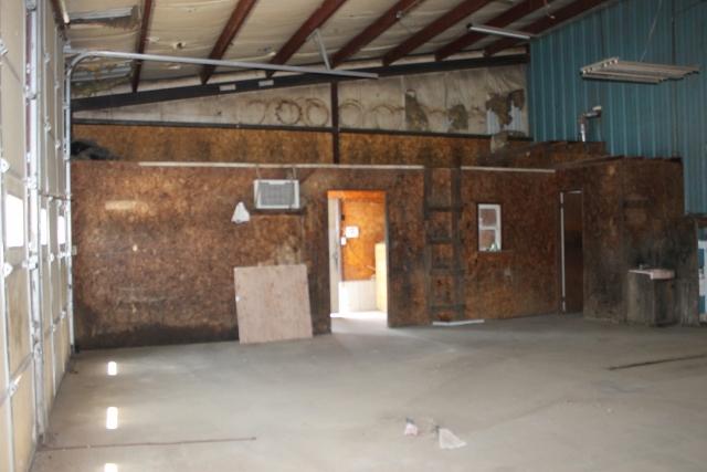 2200 North Main Avenue Property Photo 10