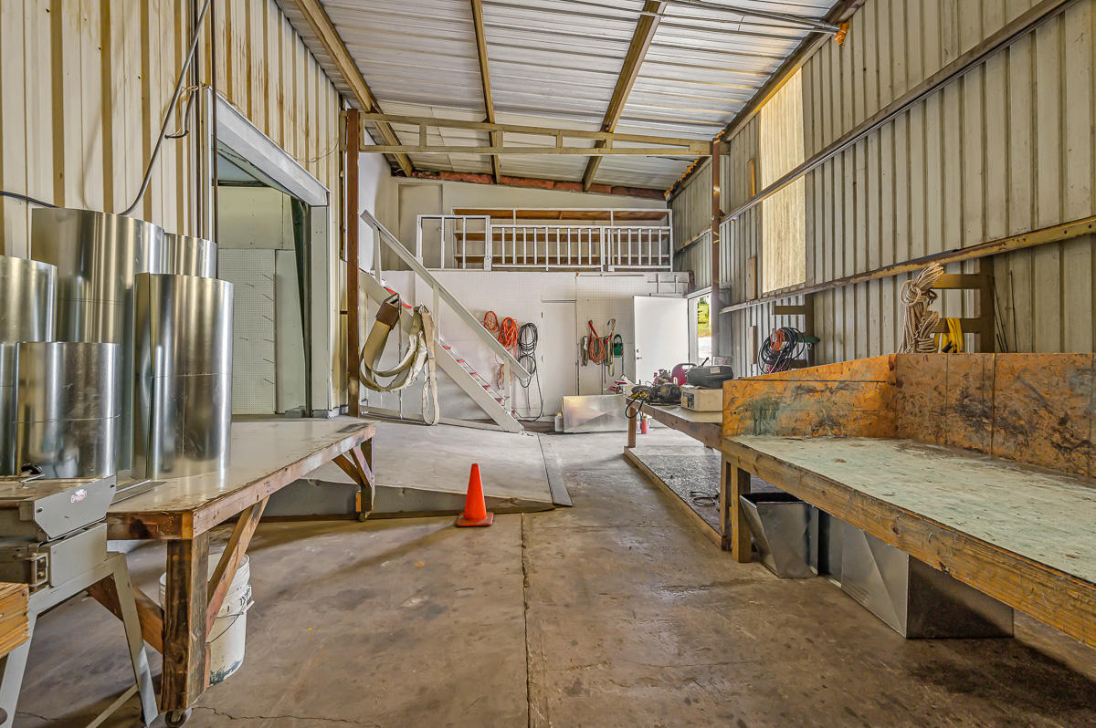 26 Kimberling Boulevard Property Photo 9