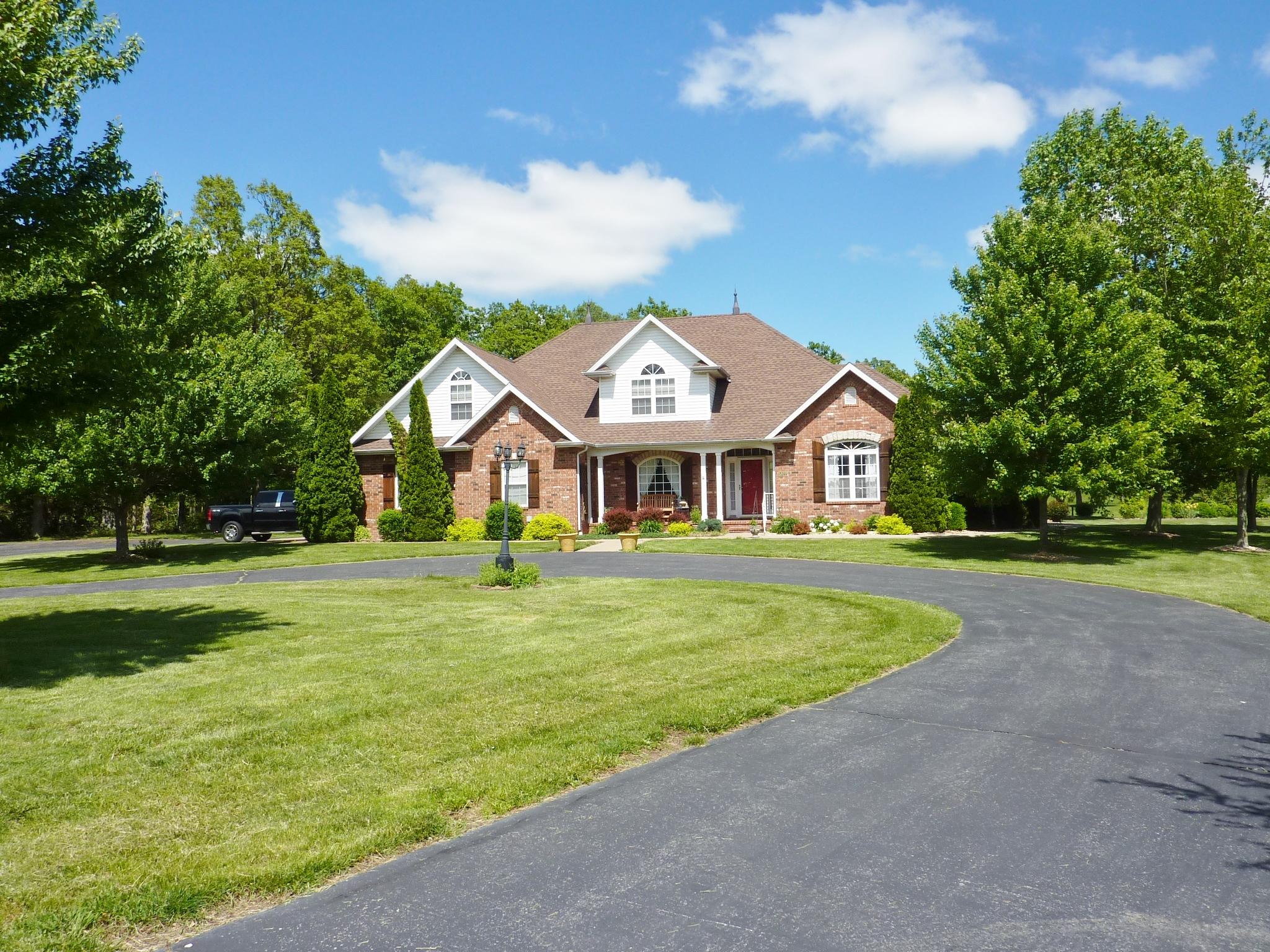5822 North Buck Run Property Photo 1