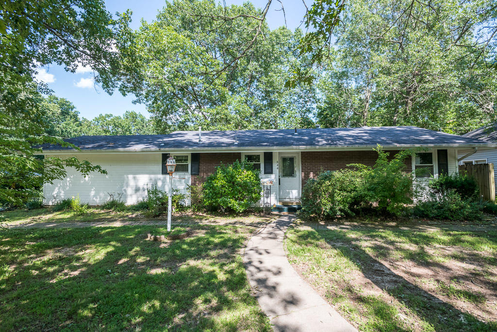844 South Cavalier Drive Property Photo 1